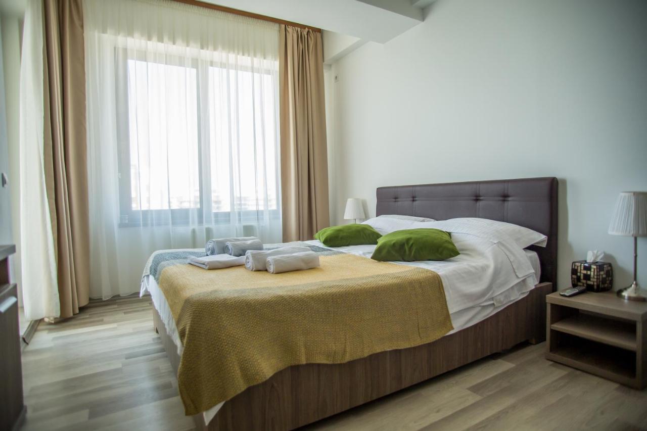 Bella Vista Summerland Mamaia Exterior foto